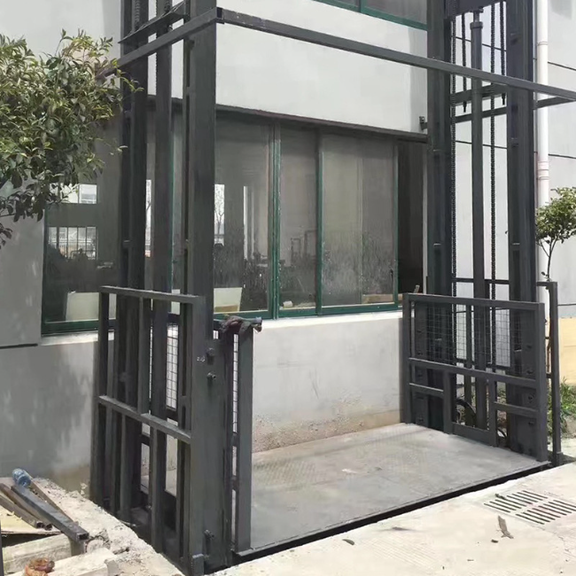 芦溪5吨室外升降货梯
